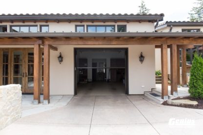 Genius Olympic Pull Down Retractable Screen